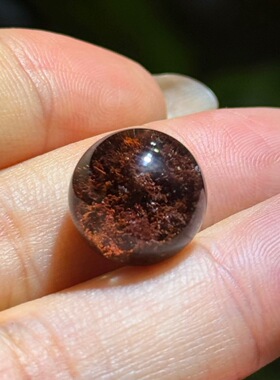 天然红幽灵聚宝盆单珠，晶体通透干净，尺寸大约13.5mm