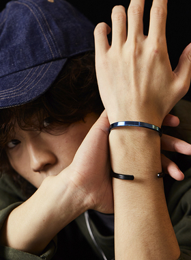 ROADLATIVE纯色钛钢手镯