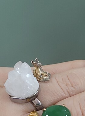 925银镶嵌天然白水晶簇 立体北极熊家园戒指
