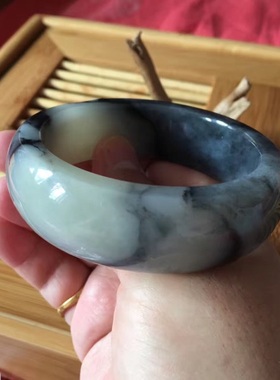 籽料细腻手镯新疆和田玉