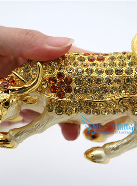 俄罗斯动物生肖金色电视柜工艺品