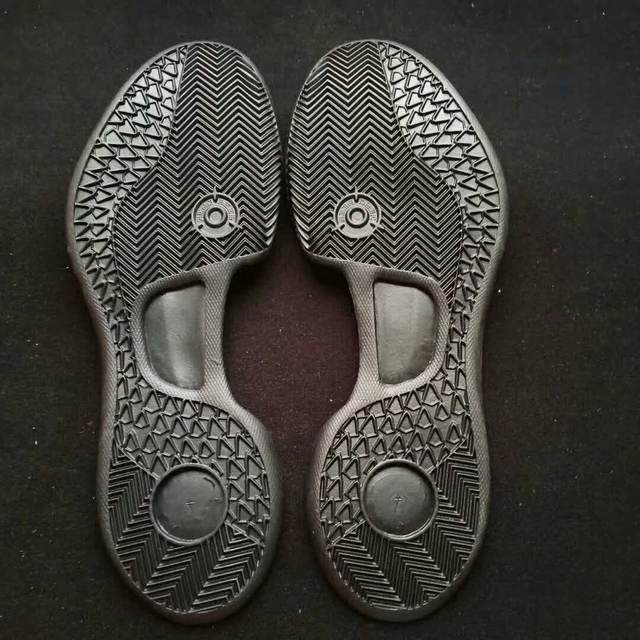 Kobe's original shoe repair and sole replacement accessories with built-in air cushion