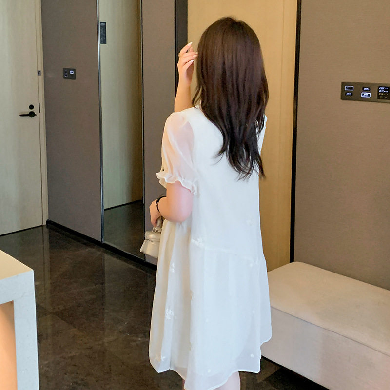 夏新加肥加大码女装甜美姐妹款闺蜜刺绣显瘦连衣裙遮肉凉爽A字裙