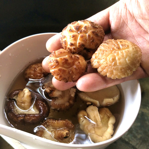 椴木花菇干货500g精选干香菇湖北南漳农家段树冬菇野外木头小花菇 - 图3