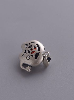 纯银复古女款镂空小象南红玛瑙坠