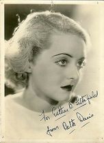  Betty Davis signs autograph to sign up for photo actress collection