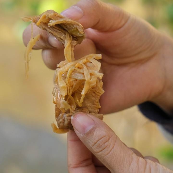 妈妈很忙脆爽劲道香甜笋丝豆干240g美味解馋办公室小零食-图0