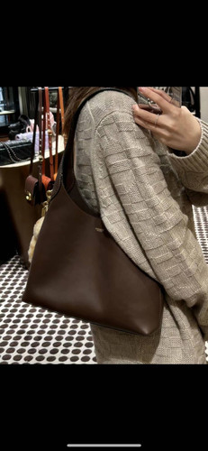 美国直邮蔻驰新款BROOKLYN 28托特包 - 图1