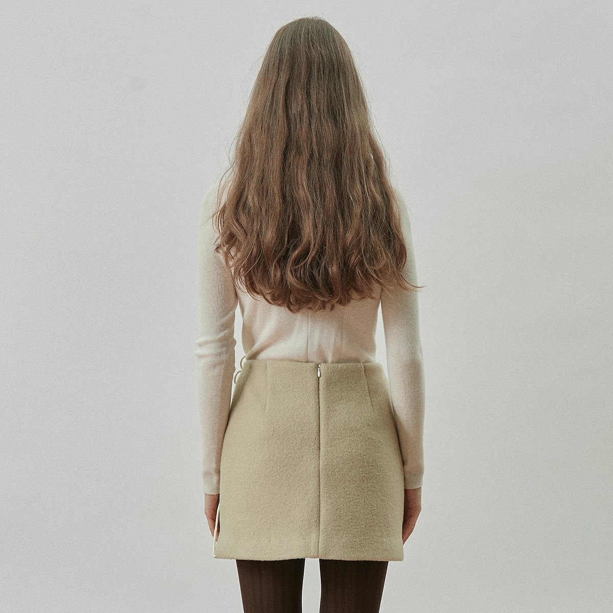 XUNRUO熏若 设计师品牌短裙 25秋冬新款蜻蜓编织淡黄色毛呢半身裙 - 图2