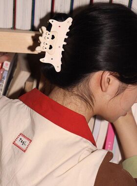 Tagi.《哈哈》两只小狗彩色钻石亚克力无痕鲨鱼夹可爱醋酸发抓女