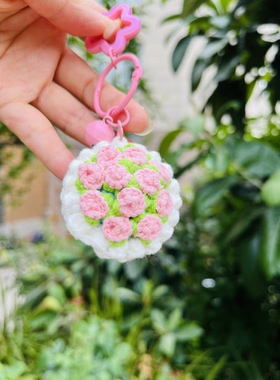 diy创意成品毛线手工编织迷你玫瑰手捧花钥匙扣包包挂件生日礼物