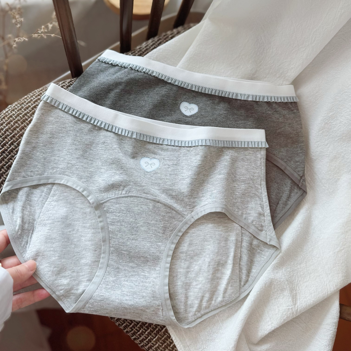 夜用生理裤纯棉内裤女士月经期抗菌加宽防侧漏姨妈透气三角裤短裤 - 图1