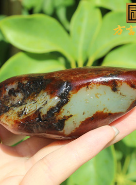 震撼了方言和田玉收藏级精品新疆老熟红皮白玉籽料锦灰堆手把件A5