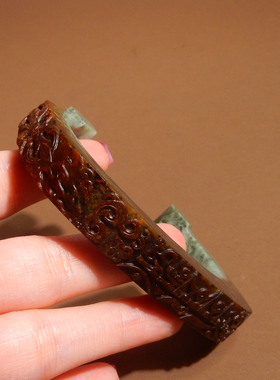 俄罗斯青菜绿老红皮碧玉62mmC镯