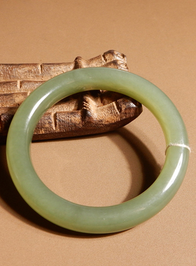 青海老坑冰底湖水绿内径56mm手镯