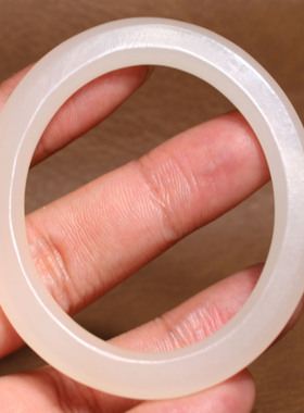 青海料白玉藕粉52*44mm贵妃手镯