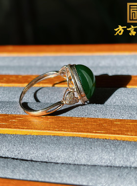 罕见方言和田玉佩戴级俄罗斯老坑料碧玉菠菜绿金镶玉卡17mm戒指w1