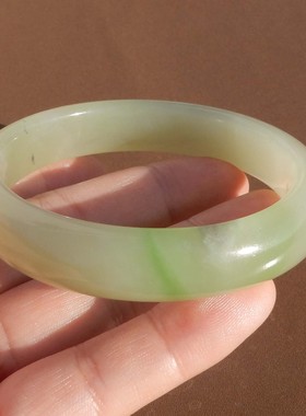 方言和田玉特惠精品青海老坑料带翠色细腻温润内径57mm手镯子s2