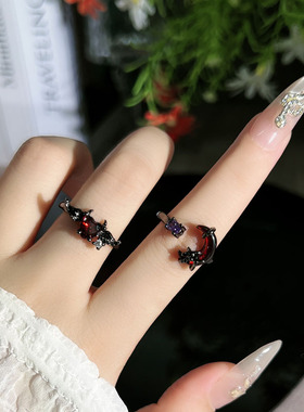 潮酷黑羽翼个性暗红月牙星芒时尚开口戒指女中性风朋克小众食指戒