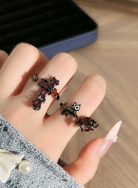 潮酷满钻暗黑风十字架红钻枫叶蝴蝶个性戒指无性别风时尚朋克指环