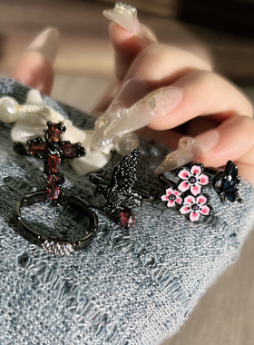 哥特暗黑风十字架飞鹰潮酷混搭个性开口戒指无性别风精致时尚指环