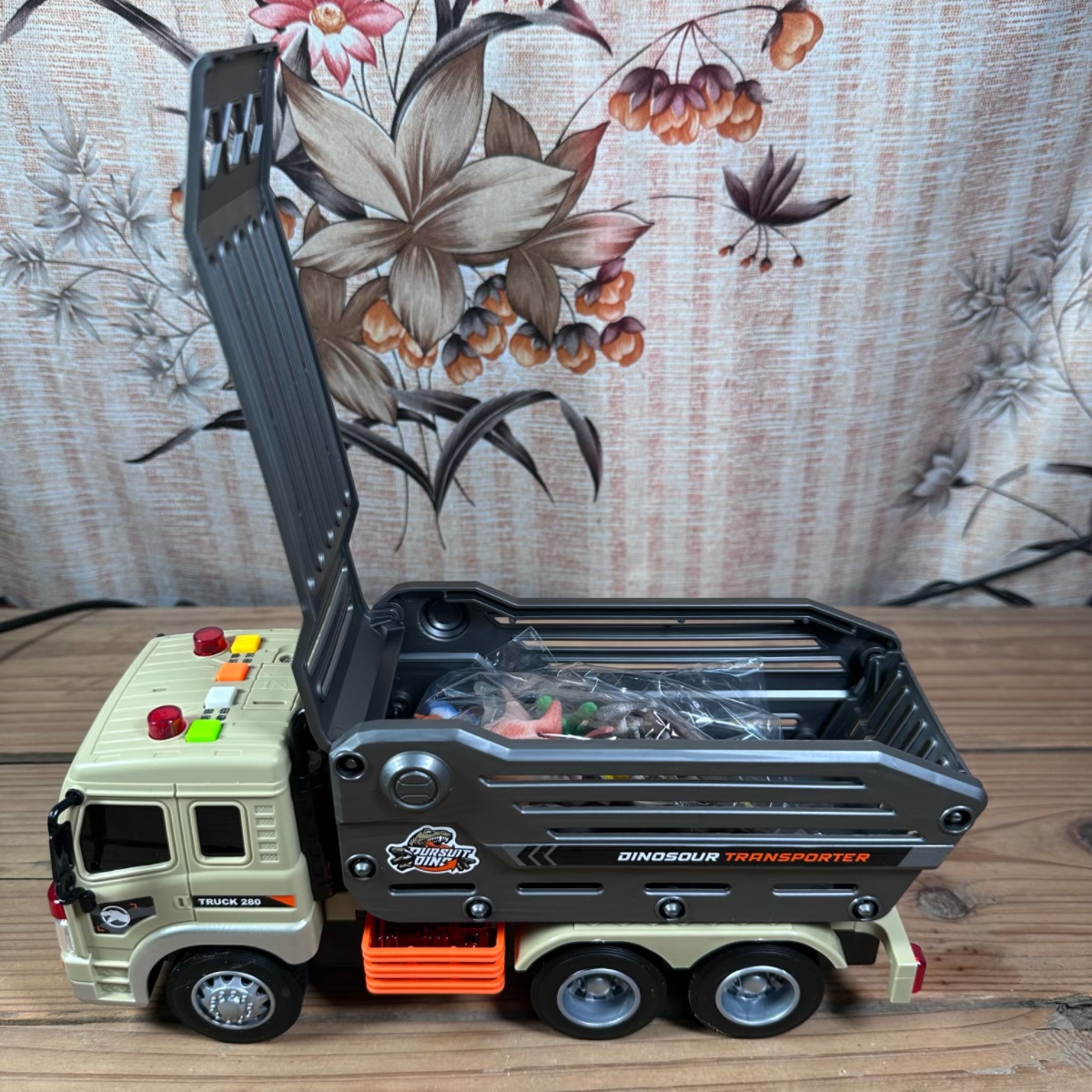 会讲故事的恐龙动物运输车儿童仿真惯性声光塑胶益智工程车玩具车-图3