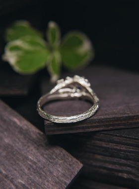 纯银复古坦桑石镶嵌叶子树枝戒指