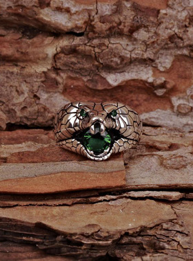 复古蛇动物绿色石头男士纯银戒指