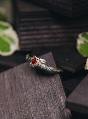 纯银天然石榴石宝石戒指树枝镶嵌