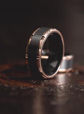 情侣玫瑰金黑色锆金属锤击戒指