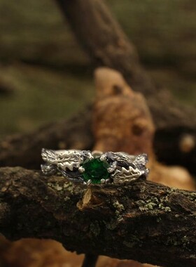 橡树叶子祖母绿宝石14K白金戒指