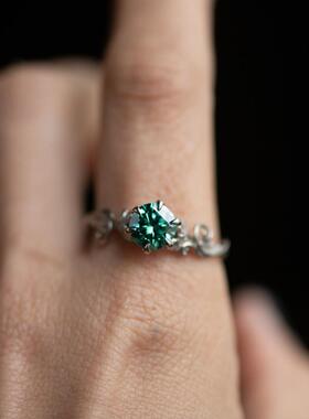 莫桑钻镶嵌K金天然树枝精灵戒指