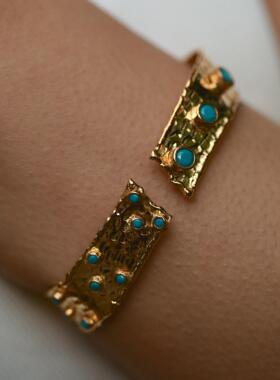 绿松石锆石镀金锤纹金袖口手镯