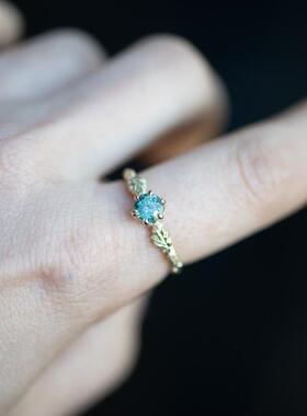 14K黄金绿色蓝宝石戒指树皮枝叶