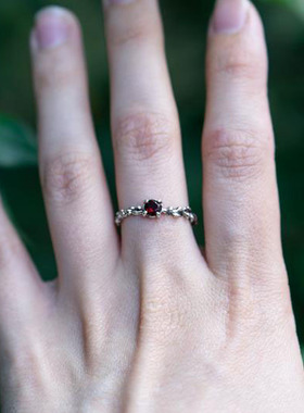 宝石戒指纯银天然红色石榴石哥特