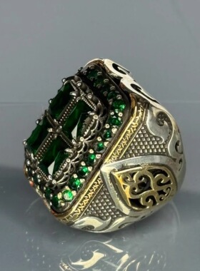 祖母绿宝石镶嵌纯银花丝戒指