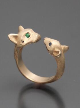 猫和老鼠绿色石榴石蓝色宝石戒指