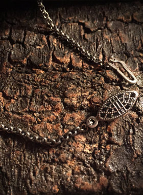 彩虹爱情之石月光石吊坠银项链