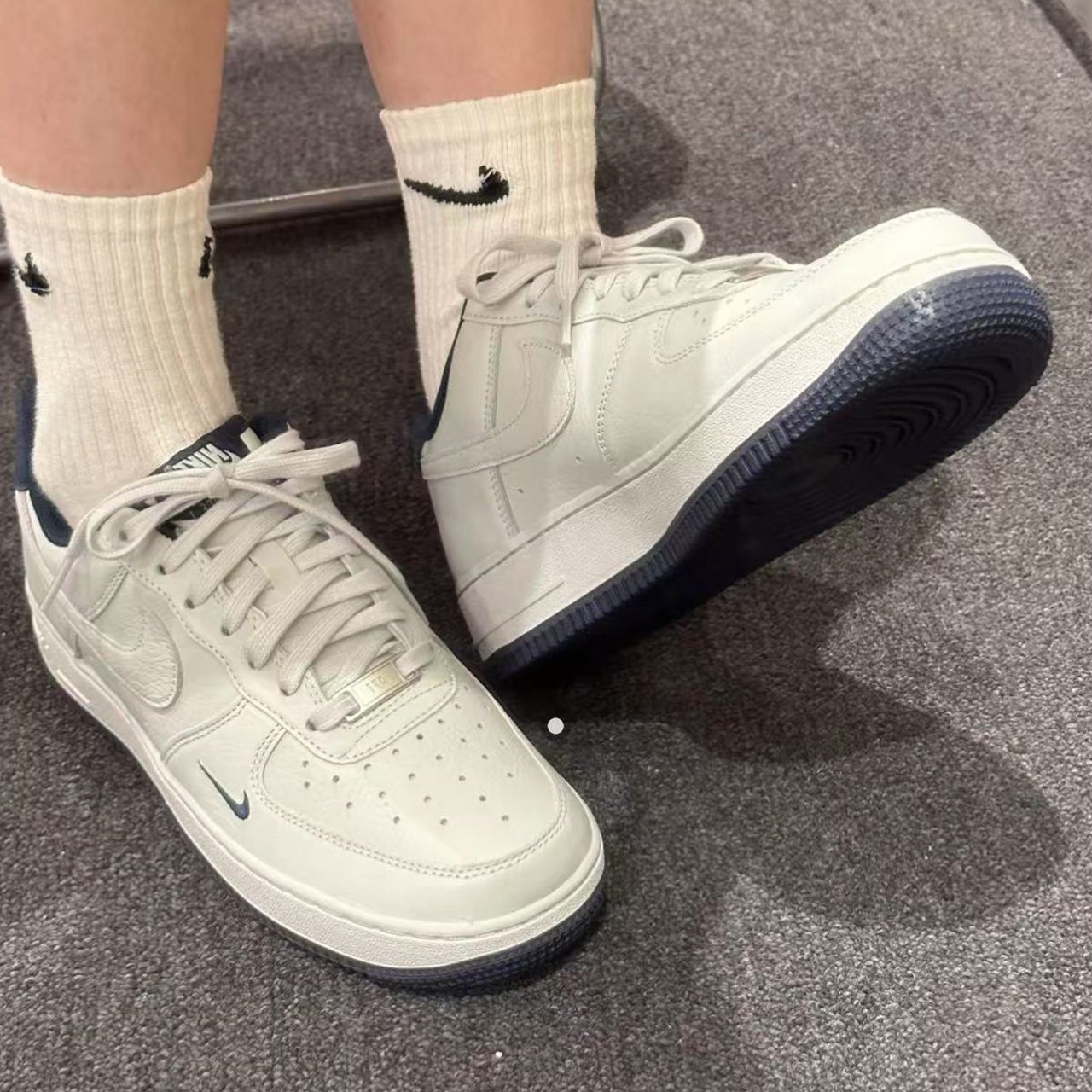 Nike Air Force 1 Lv8 舒适百搭 防滑耐磨低帮板鞋男女同款白深蓝,淘宝优惠券,粉丝福利购,淘宝优惠卷