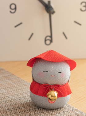 日本制龙虎作地藏绢布招福摆件