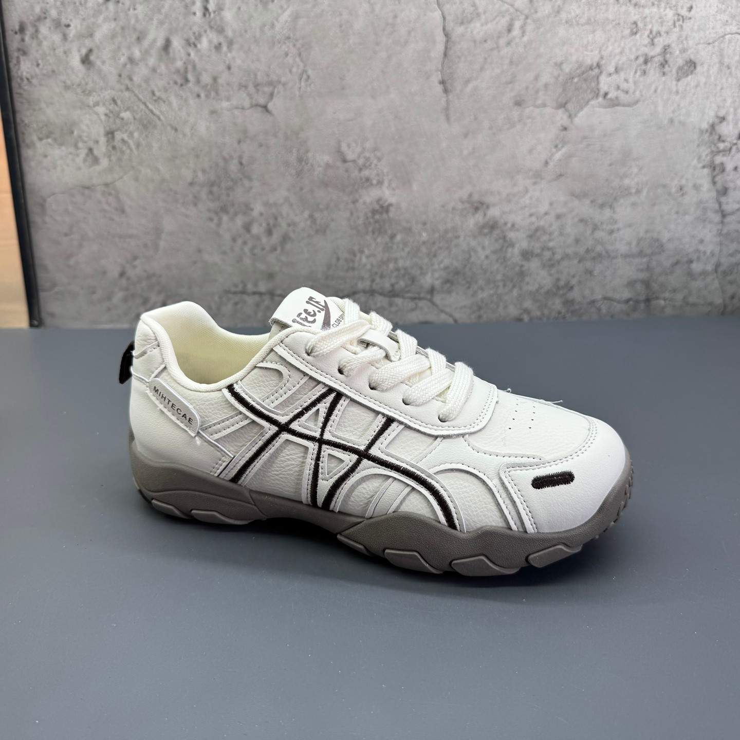 2026春季新款撤柜断码圆头系带韩版时尚百搭爆款运动鞋休闲女鞋,淘宝优惠券,粉丝福利购,淘宝优惠卷