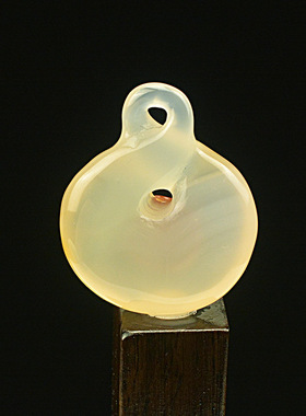 天然玛瑙扭转乾坤吊坠玉坠珠