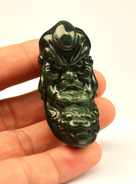 天然阿拉善戈壁玛瑙降龙罗汉吊坠