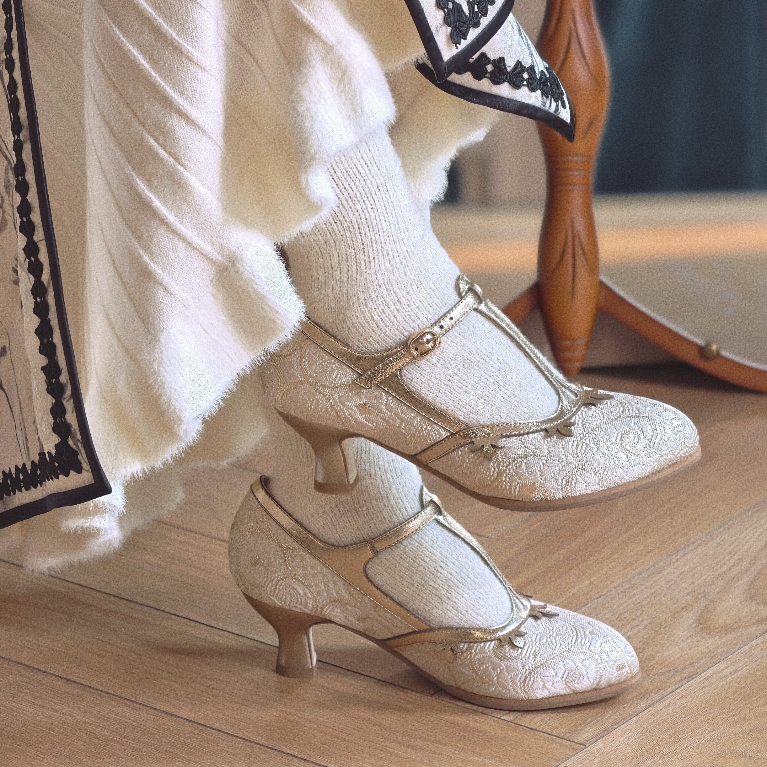 奈里复古温柔古董鞋维多利亚中古鞋酒杯跟丁字带玛丽珍旗袍单鞋,淘宝优惠券,粉丝福利购,淘宝优惠卷