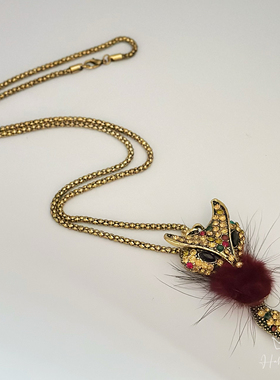 毛球彩钻小狐狸项链女长款毛衣链