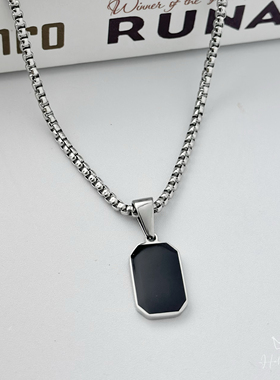 几何方牌钛钢项链男不掉色古巴链