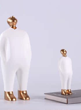 抽象轻奢风样板间儿童房人物雕塑