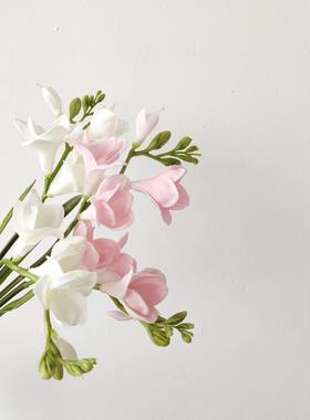 彷妆PU玉簪花水仙手感彷真花花束摆件客厅餐桌假花摆花轻奢小苍兰