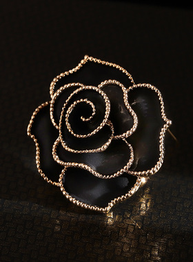 韩国气质小香风胸针女复古设计感山茶花胸花大气奢华别针服装配饰