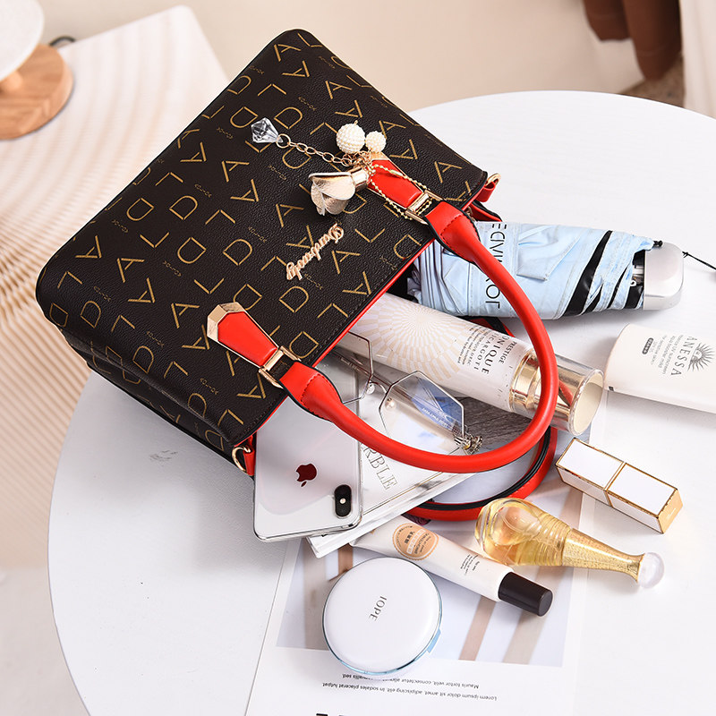 2020新款大气女韩版潮中年手提包 公主情缘女士包袋